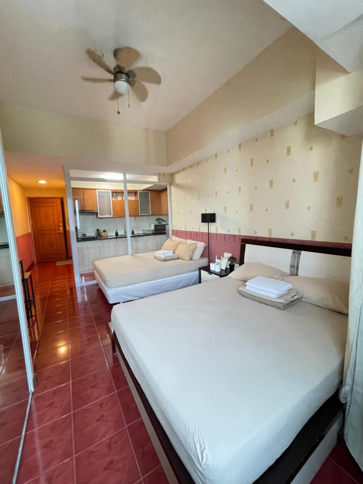 Apartament Pearl Of The Orient Tower, In Front Of Us Embassy Manila Zewnętrze zdjęcie